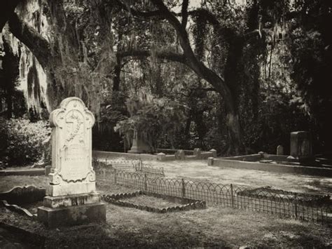 5 Haunted Places Known For Ghastly Ghosts Travel