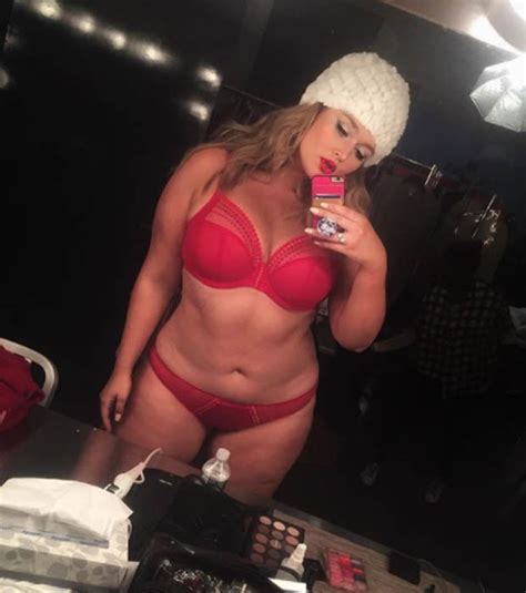 plus size models hunter mcgrady wows in sexy lingerie instagram pics daily star