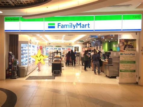 Luar biasa customer yang ke family mart ni. #FamilyMart : Kedai Serbaneka Jepun di Malaysia! | Blogger ...