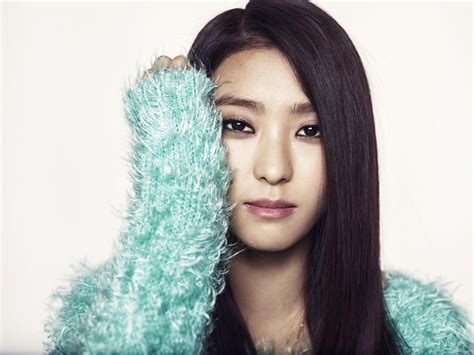 [appreciation] sistar s bora is one who looks gorgeous in any hair color goddess celebrity