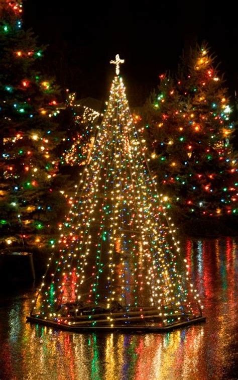 25 Amazing Outdoor Christmas Tree Decorations Ideas Magment