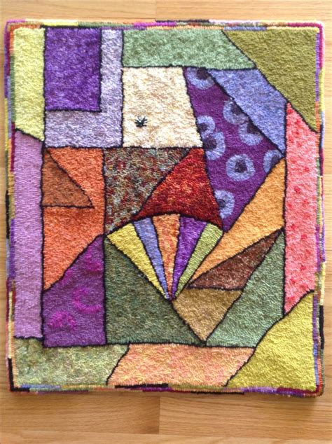 Pin By Toni Jette On Rug Hooking Creating Art With Wool Rug Hooking Designs Rug Hooking