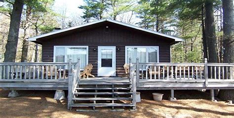 Maybe you would like to learn more about one of these? Cozy Lakefront Cabin For Sale - Cozy Homes Life | Cabins ...