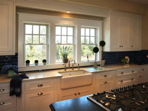 20 Beautiful Kitchen Window Design Ideas With Images 2024