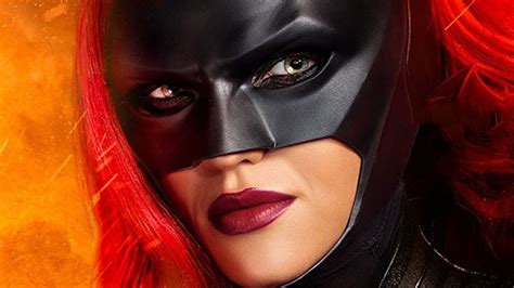 The First Batwoman Trailer Swoops In And Gives Us Hope Freaksugar