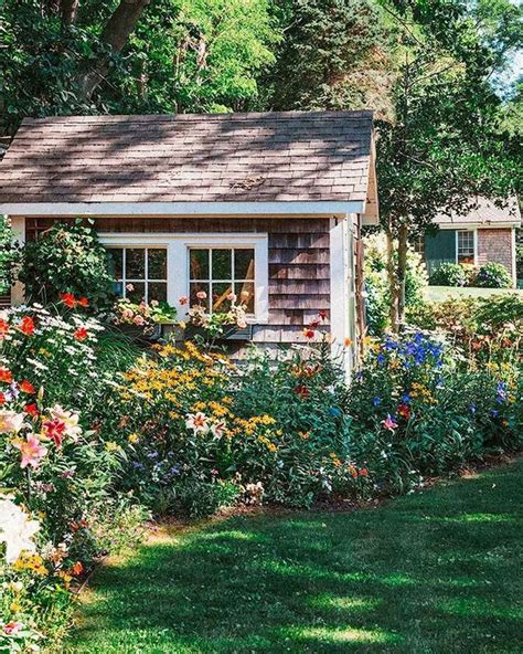 01 Fantastic Cottage Garden Ideas To Create Cozy Private Spot Cottage