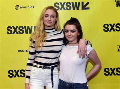 Sophie Turner And Maisie Williams Featured Session Game Of Thrones