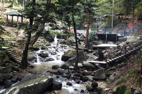 Air terjun jeram semaka terdiri dari 3 tingkat dengan sumber mata airnya berasal dari taman nasional bukit barisan sektor (tnbbs) ii. Tempat menarik di Seremban untuk dilawati | Percutian Bajet