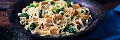 At home with the kids? Chicken & Broccoli Alfredo | Recipe | Food network recipes ...