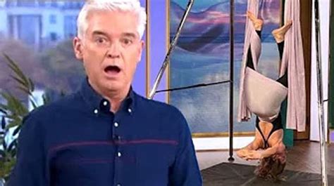 Not Sure If I Should Help Phillip Schofield Shares Behind Scenes Dilemma On This Morning
