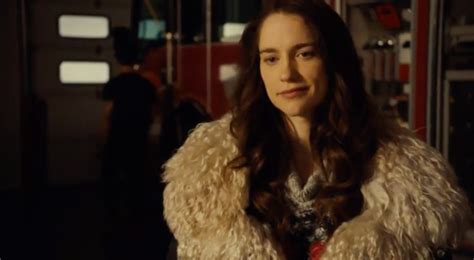 Synopsis Et Preview De “wynonna Earp” 2×03 “gonna Getcha Good” L Univers Des Comics