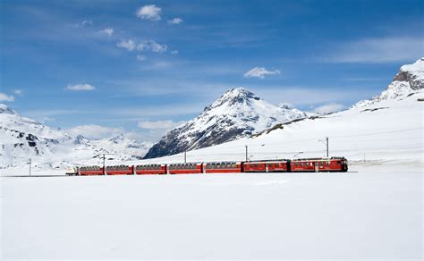 Top 5 Panoramic Trains In Switzerland