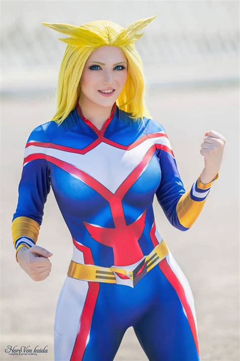 Cosplayer Faz Ensaio Com Sua Versão Feminina De All Might De My Hero