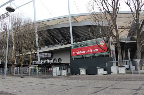 Standing area at cannstatter bend. Mercedes Benz Arena Stuttgart - Top Fußballstadion VFB ...
