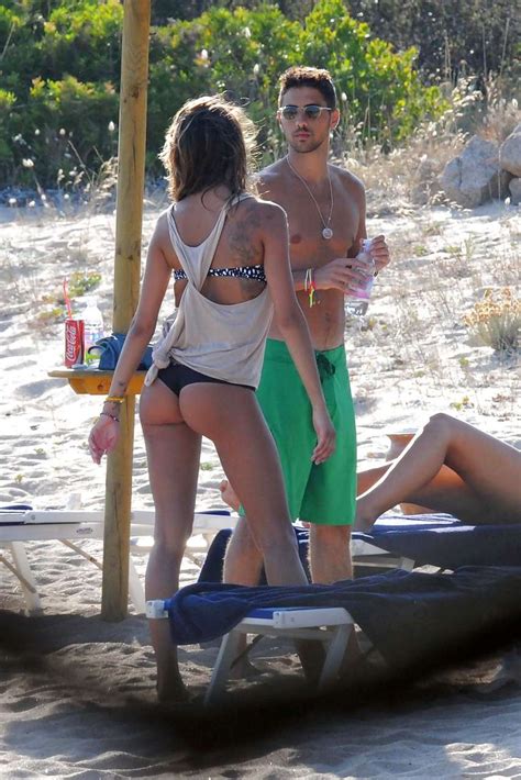 Melissa Satta Showing Her Fantastic Ass In Thong Bikini On Beach Paparazzi Pictu Porn Pictures