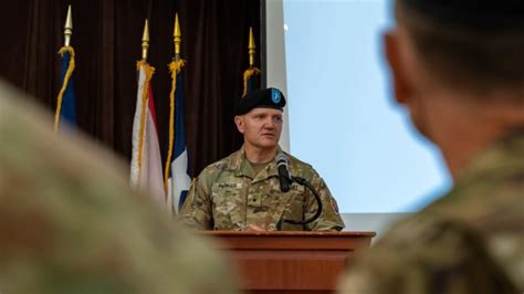 Brig Gen Charles R Rob Parker Assumes Command Of 7th Signal