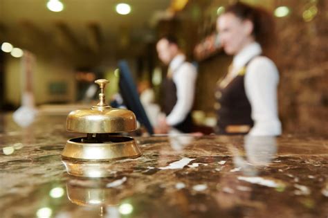Why You Should Hire Hospitality Workers For Customer Support Hr Daily