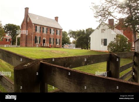 Clover Hill Tavern 1819 Historical Structure In Appomattox Court