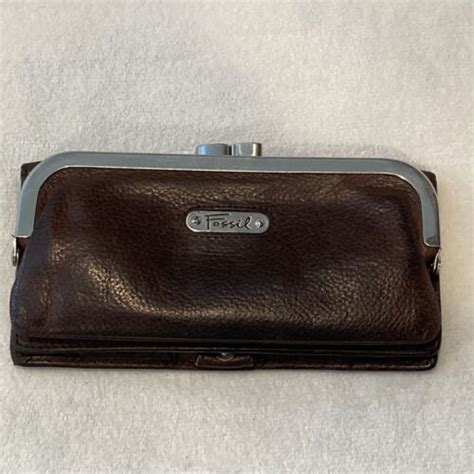 Vintage Fossil Wallet Clutch Dark Brown Leather Snap Close Kiss Lock