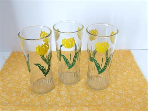 Vintage Anchor Hocking Tulip Glasses Yellow Floral Vintage