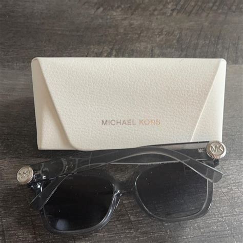 michael kors sunglasses and sunglass case only worn depop