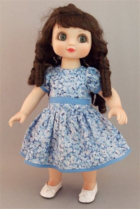 Magic 10 Doll Dresses Sewing Pattern Instructions