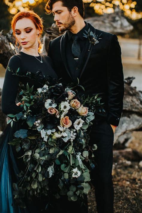 Gallery How To Have A Dark And Dramatic Themed Wedding Dark Wedding
