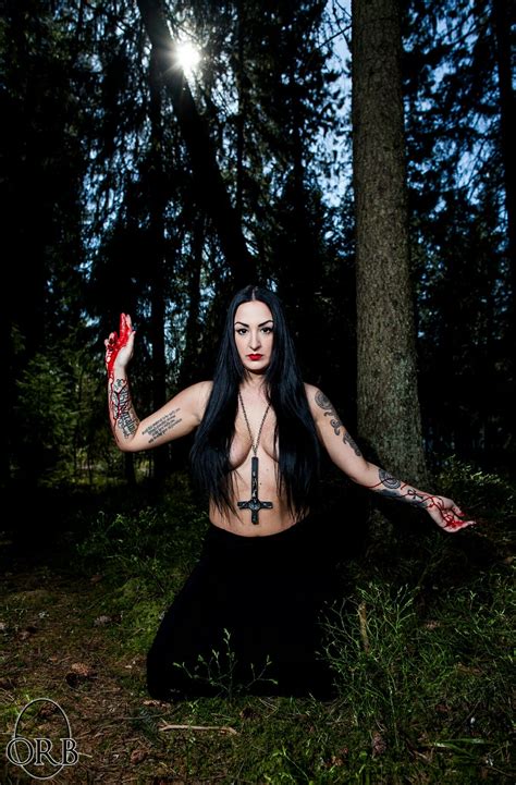 Black Metal Girls Witchy Things In Satanic Art Metal Girl Heavy Metal Girl