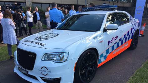 Nsw Police Add Chrysler 300 Srt To Promo Fleet Drive