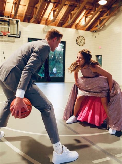 𝗣𝗜𝗡𝗧𝗘𝗥𝗘𝗦𝗧 𝘩𝘦𝘦𝘺𝘩𝘢𝘱𝘱𝘺 In 2020 Cute Couples Goals Basketball