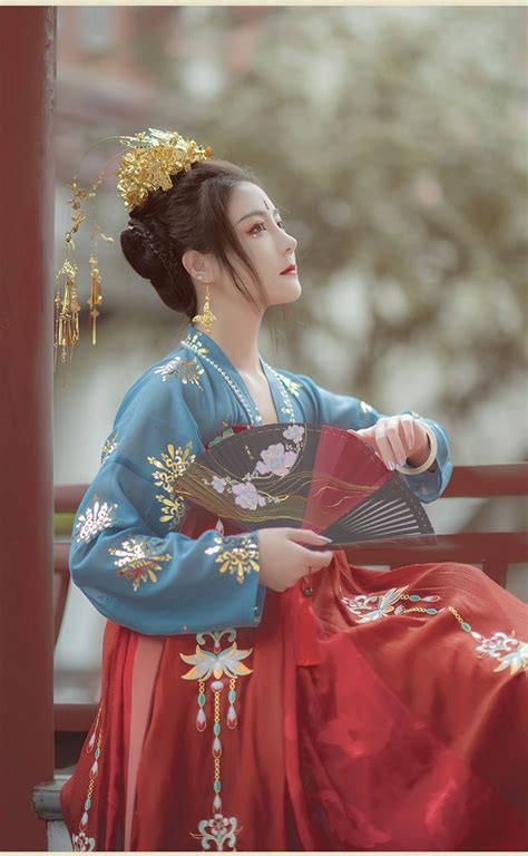 Many Supporters Believe That Wearing Hanfu Brings Them A Strong Sense Of National Identity Many