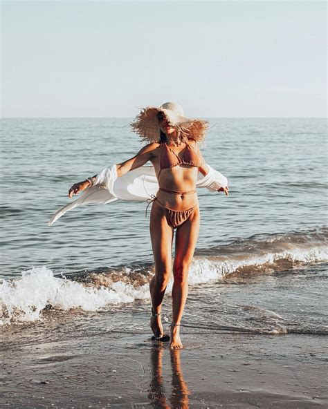 Claudia Dionigi Hot In A Bikini 20 New Photos Video The Fappening