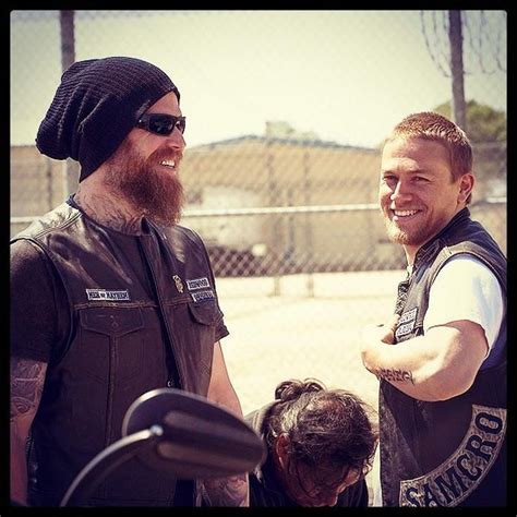charlie hunnam and ryan hurst serie sons of anarchy sons of anarchy samcro ryan hurst beautiful