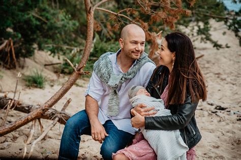 Rodzinna Sesja Zdjęciowa Na Plaży W Gdyni Fotografia Anita Talaśka Reda Gdynia Gdańsk