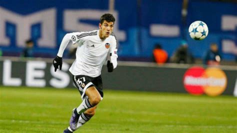 €* 18.06.1997 in murcia, spanien. Madrid, close to tie Rafa Mir, the young pearl of Valencia