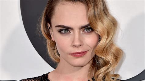 Cara Delevingne Went From Blond To The Coolest Natural Brown Shade