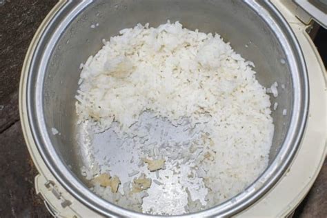 Rice Sticking To Bottom Of Rice Cooker 6 Ways To Stop It Miss Vickie