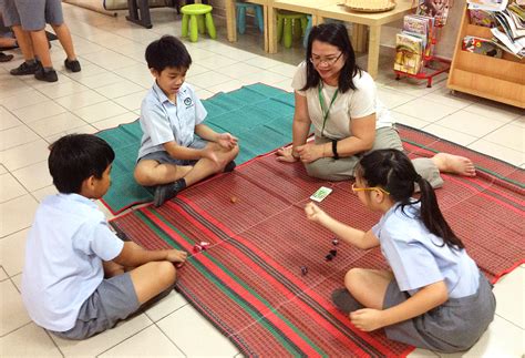 There is no doubt that malay traditional games is one of the cultural heritage that is priceless and cannot be replace because it symbolize our custome, culture, and identity of one nation. Tenby Schools (Setia Eco Park) - Parents' Association: SST ...