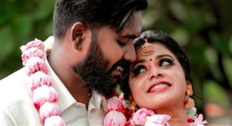 Indian Couple Bullied For Intimate Wedding Photoshoot