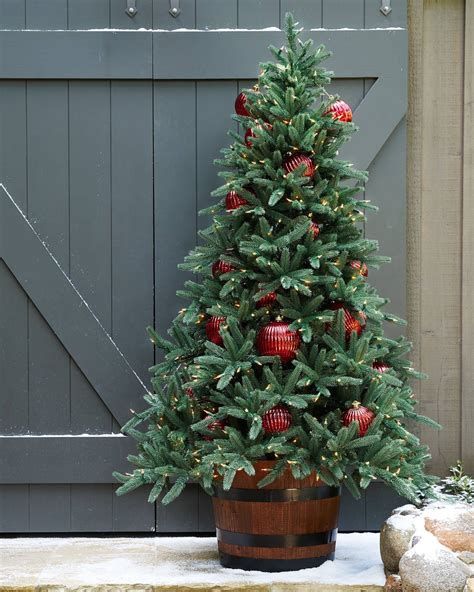 Oakville Outdoor Artificial Christmas Tree Balsam Hill