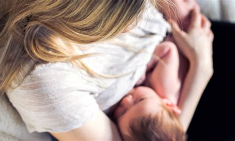 The Number One Reason Women Stop Breastfeeding Is Because They Get No