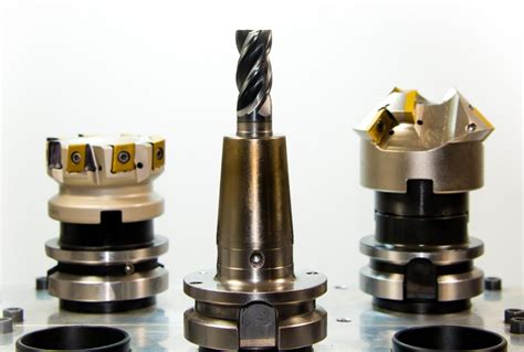 Whats The Difference Between A Lathe And Milling Machine