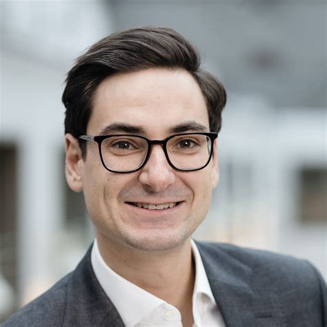 When factoring in bonuses and additional compensation, a senior analyst at boston consulting group can expect to make an average total pay of $104,098. Alexander Schult - Consultant - The Boston Consulting ...