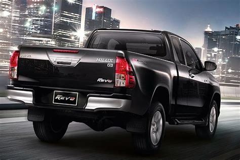 Toyota Hilux Bakkie Facelifted For Thailand