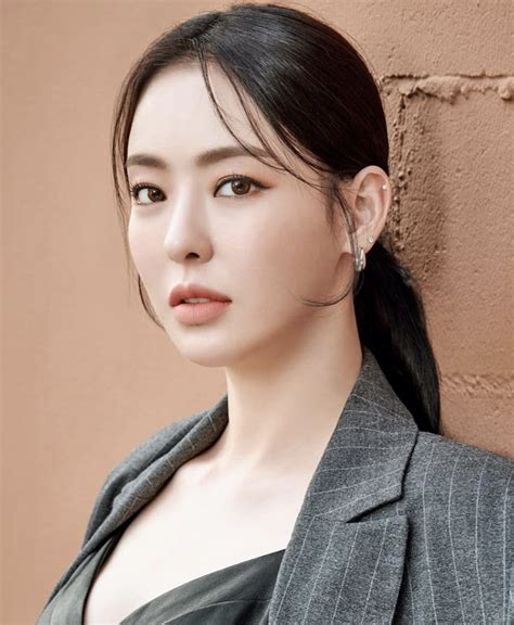 15 lee so hee korean actress