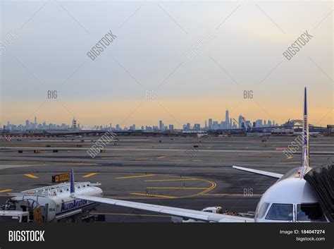 Newark Airport Newark Image And Photo Free Trial Bigstock