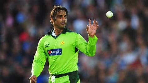 shoaib akhtar feels pakistan great younis khan ‘wrongly made batting coach of team says yousuf