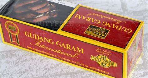 Gudang garam didirikan pada tanggal 26 juni 1958 oleh tjoa jien hwie yang juga dikenal sebagai surya wonowidjojo. Gudang Garam (1คอตตอน) 12 ซอง - Dutyfreeonlinestore