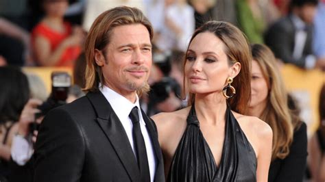 In Pics Angelina Jolie And Brad Pitt S Love Story
