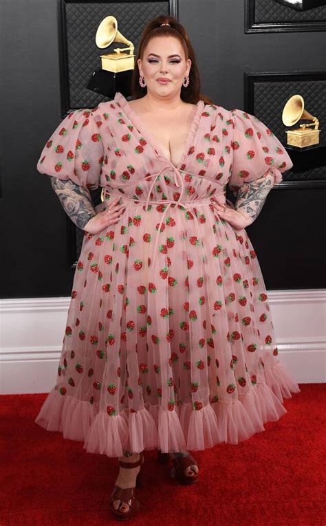 The 2021 grammys will air on cbs and its subsidiary outlets where users can stream the event absolutely free. Tess Holliday from Grammys 2020 Red Carpet Fashion | E! News